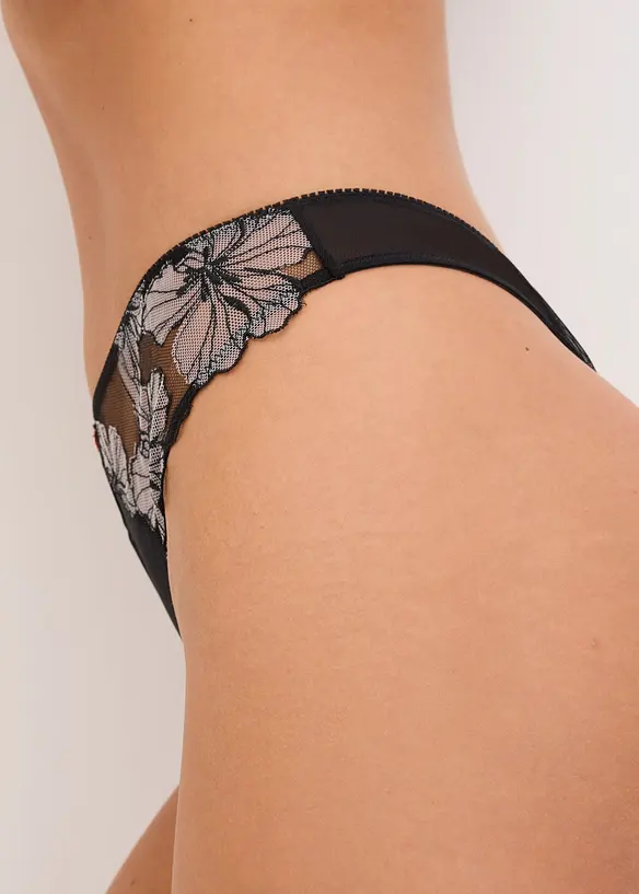String mit edler Stickerei, bonprix