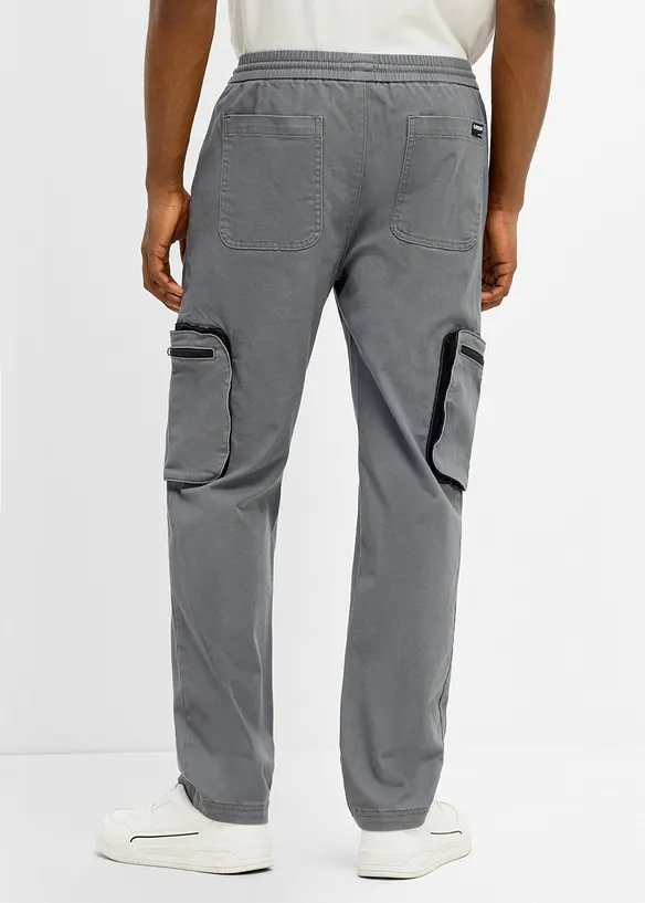 Regular Fit Cargohose mit praktischen Taschen, Straight, bonprix