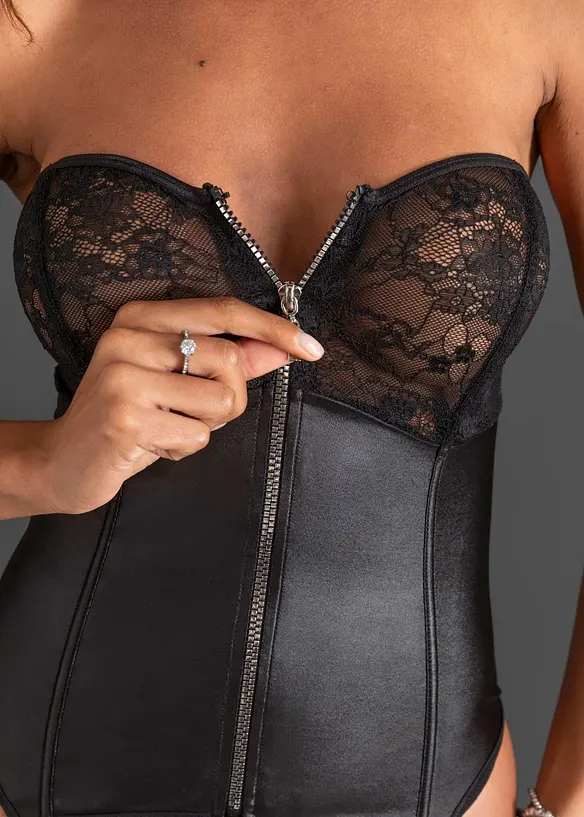 Gu&ecirc;pi&egrave;re avec porte-jarretelles et string (ens. 2&nbsp;pces), bonprix