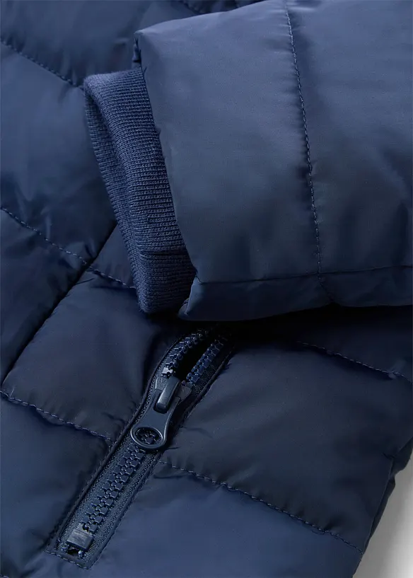 Leichte Steppjacke mit abnehmbarer Kapuze, bonprix