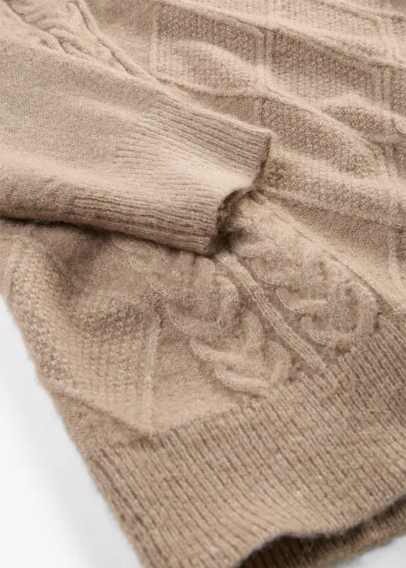 Oversize-Pullover mit Zopfmuster, bonprix