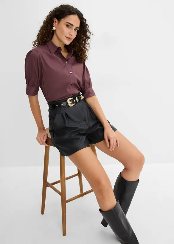 Short enduit avec ceinture, bonprix