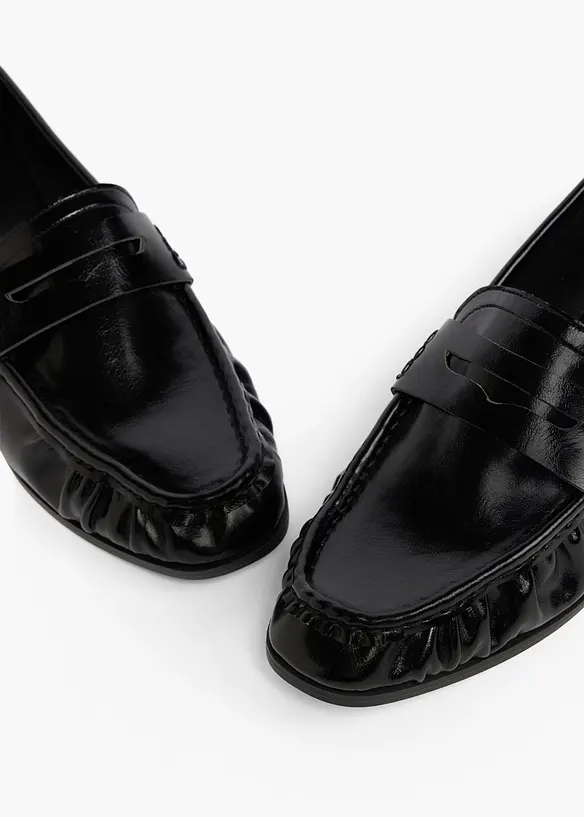 Loafer mit Raffung, bonprix