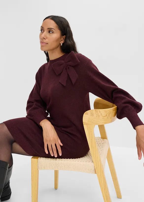 Strickkleid mit Schleifen-Applikation, bonprix