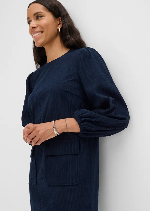 Robe en velours c&ocirc;tel&eacute; avec poches, bonprix