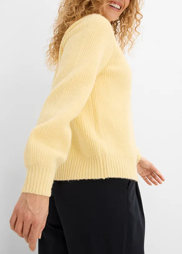 Strickjacke mit Herzkn&ouml;pfen, bonprix
