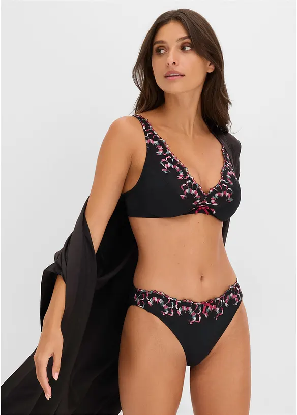 Slip mit nahtloser Hinterhose, bonprix