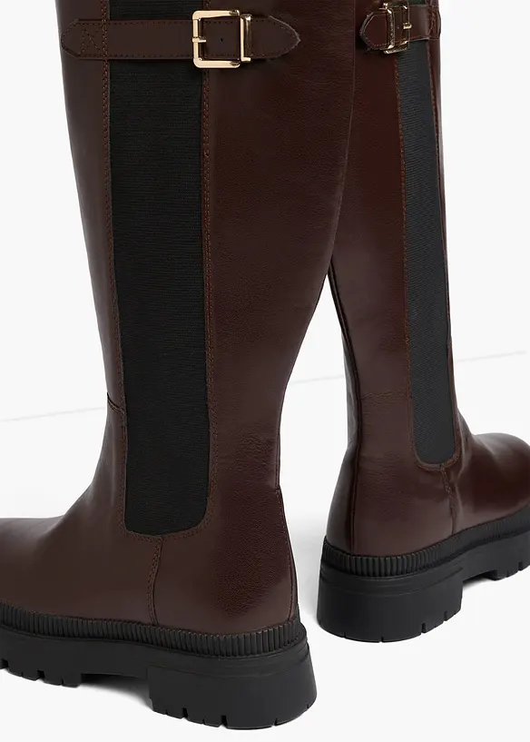 Gef&uuml;tterter Plateau-Stiefel mit Stretch-Einsatz, bonprix