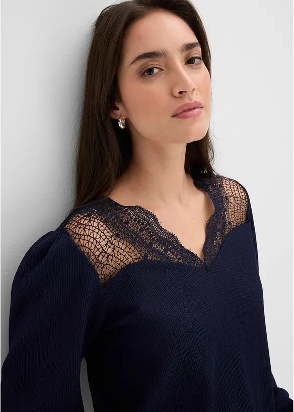 Langarmshirt mit Spitze, bonprix