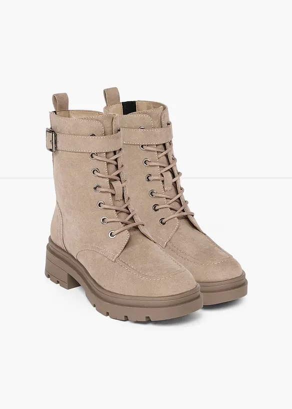 Boots lac&eacute;es avec boucle, bonprix
