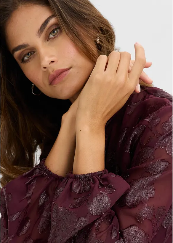 Blouse ample &agrave; broderies, bonprix