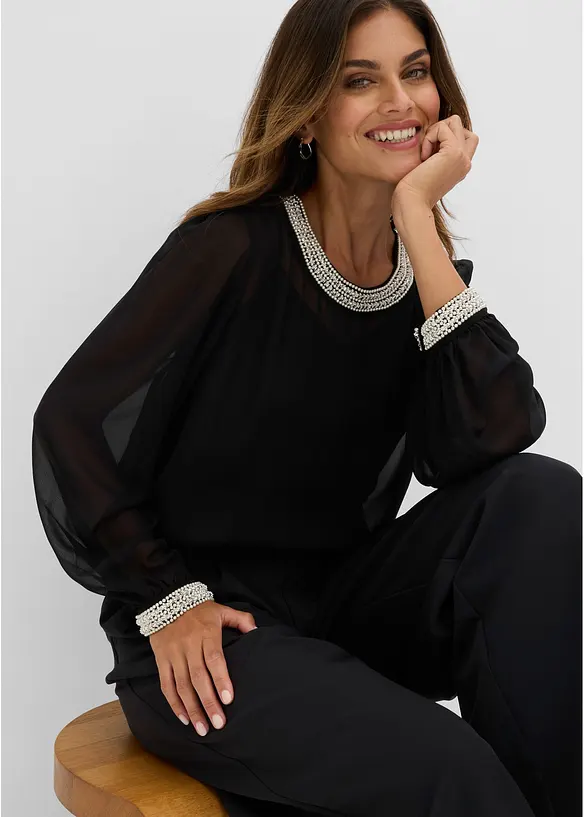 Blouse en mousseline avec bordures strass&eacute;es, bonprix