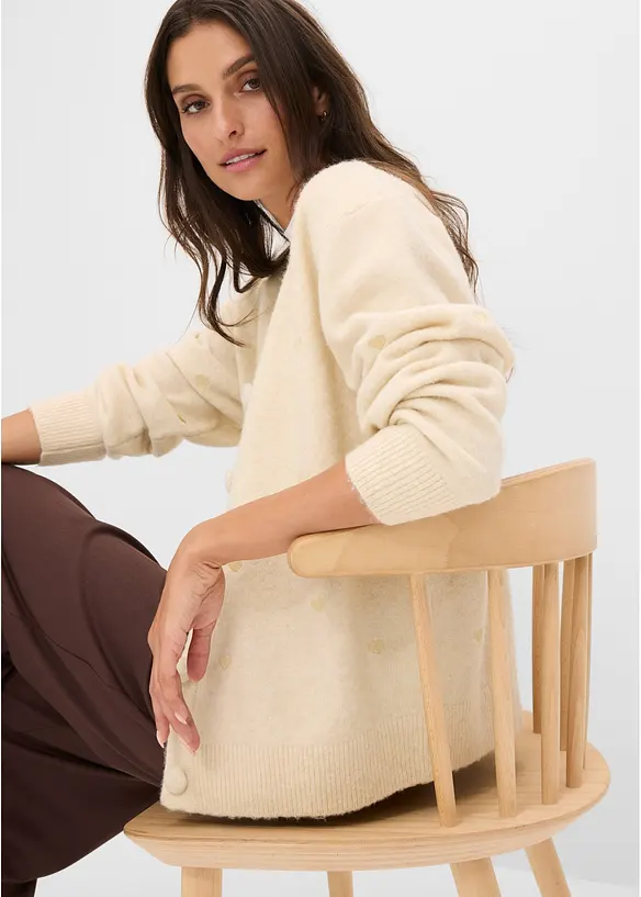 Strickjacke mit Herz-Applikation, bonprix