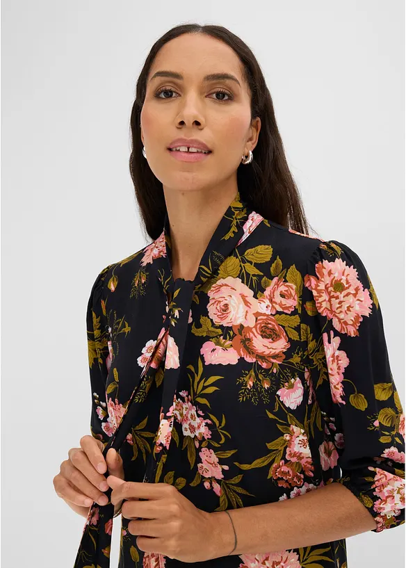 Kleid mit Schluppenkragen, bonprix