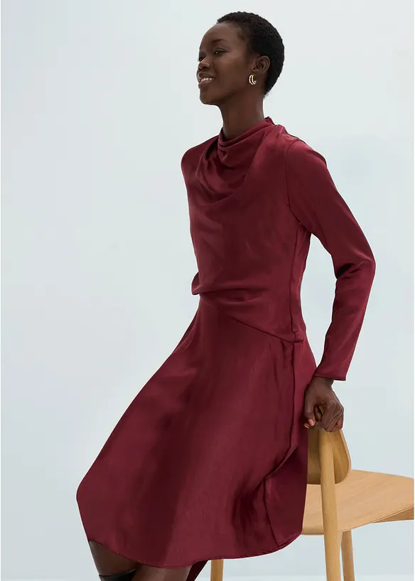 Robe midi en satin, bonprix
