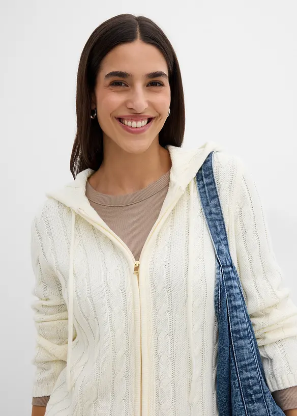 Gilet en maille torsad&eacute;e, bonprix