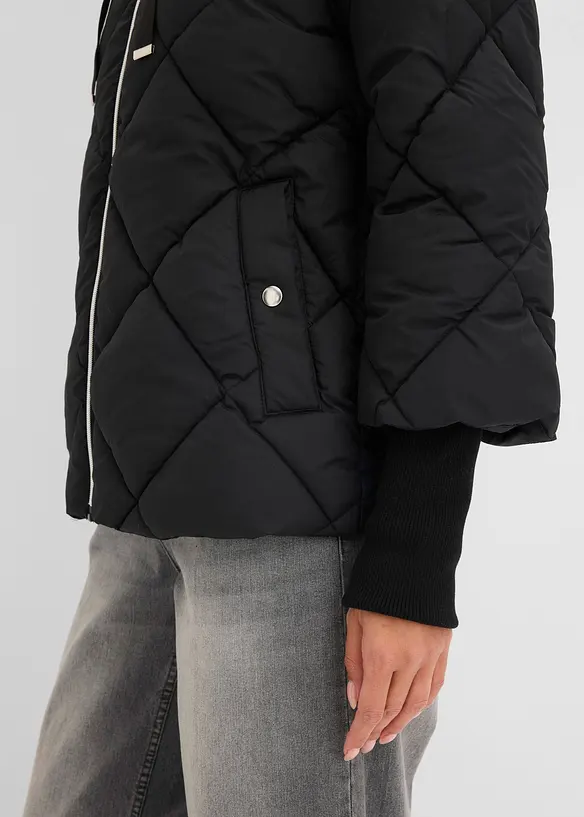 Doudoune courte et d&eacute;perlante, bonprix