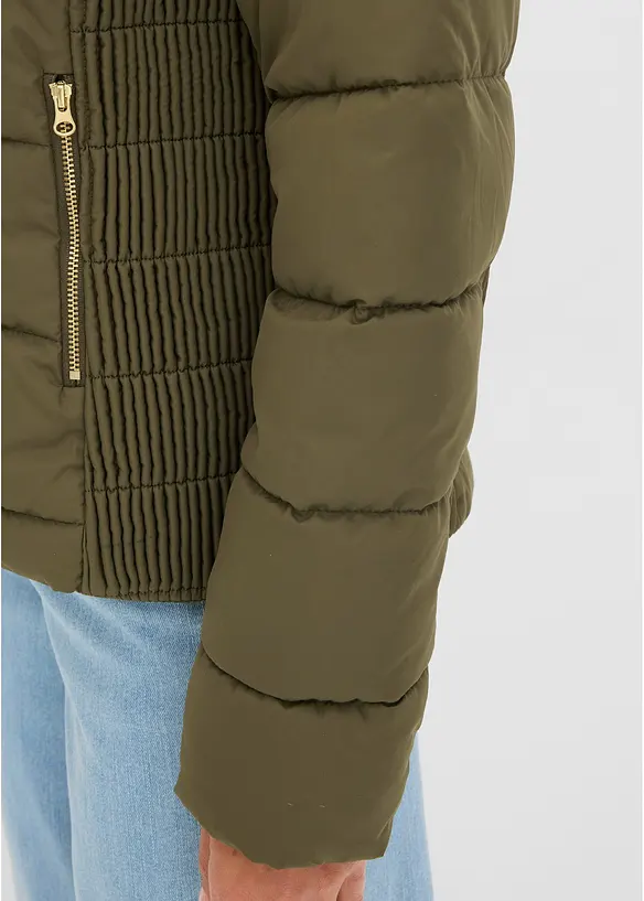 Steppjacke mit Fellimitatkragen, bonprix