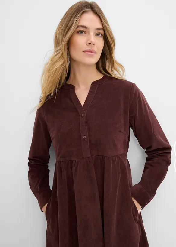 Robe en velours de coton c&ocirc;tel&eacute; extensible, bonprix