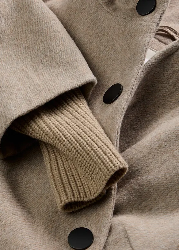 Manteau court chin&eacute;, bonprix