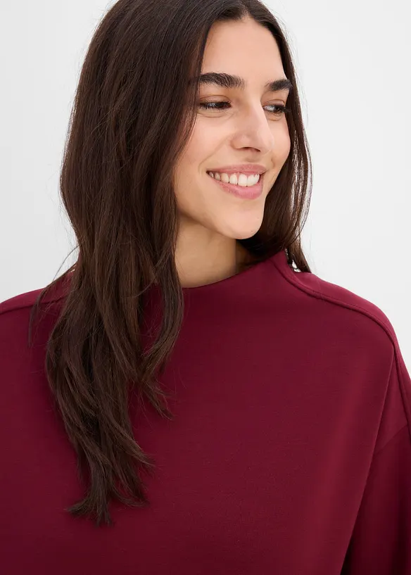 Sweat oversize en mati&egrave;re n&eacute;opr&egrave;ne douce, bonprix