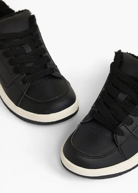 Sneakers fourr&eacute;es, bonprix