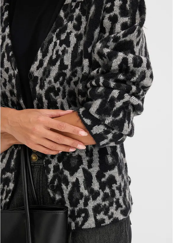 Strickjacke mit V-Ausschnitt, bonprix