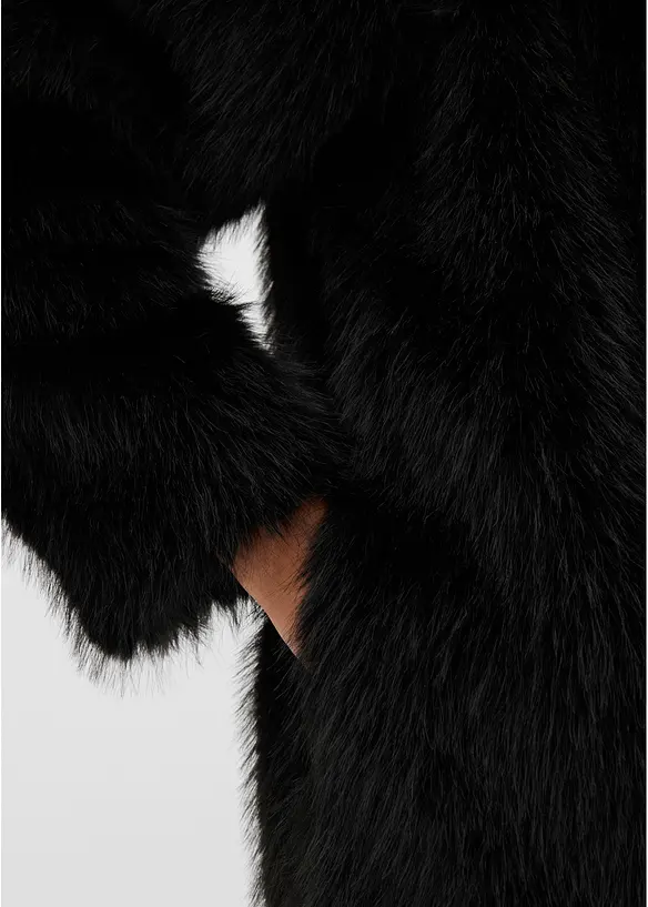 Oversized Fellimitat-Jacke, bonprix