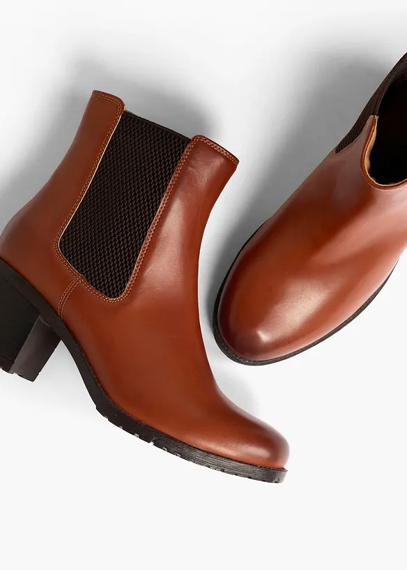 Bottines &agrave; talon carr&eacute;, bonprix