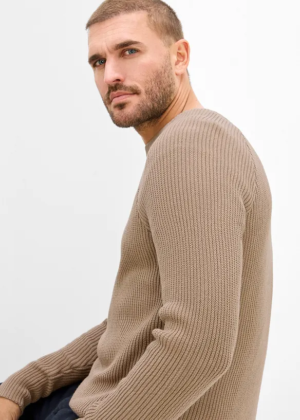 Pull en fine maille c&ocirc;tel&eacute;e Slim Fit, bonprix