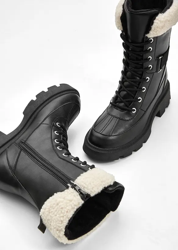 Boots fourr&eacute;es &agrave; lacets, bonprix