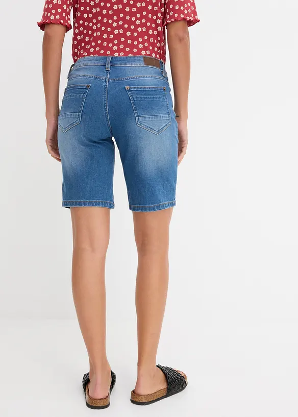 Bermuda en jean stretch avec revers color&eacute;, bonprix