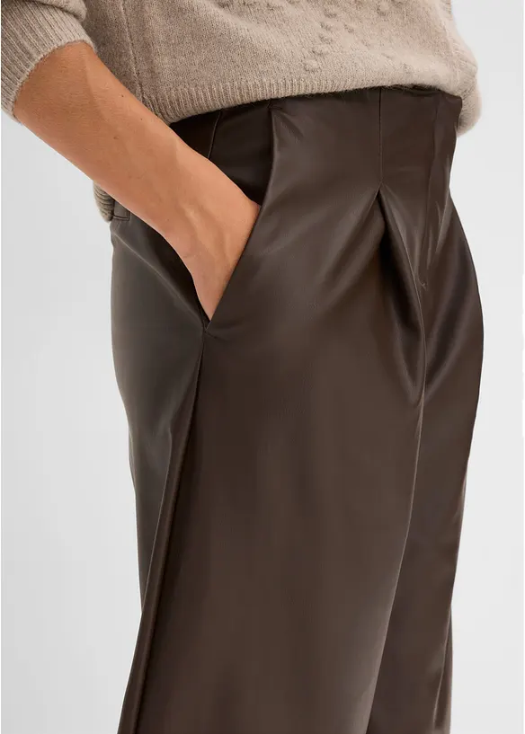 Lederimitat-Hose im Marlene-Stil, bonprix