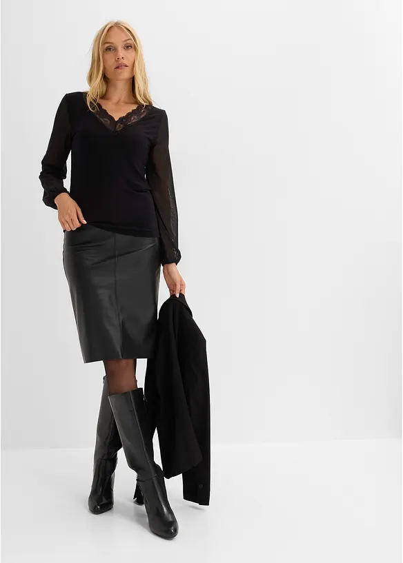 Langarmshirt mit Spitzenbesatz am V-Ausschnitt, bonprix