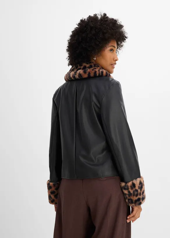 Lederimitat-Jacke mit Fellimitat, bonprix