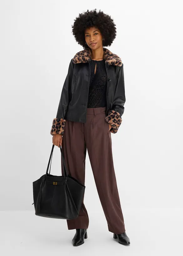 Lederimitat-Jacke mit Fellimitat, bonprix