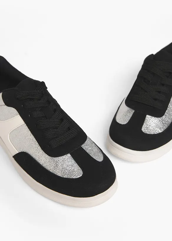 Sneakers fourr&eacute;es, bonprix