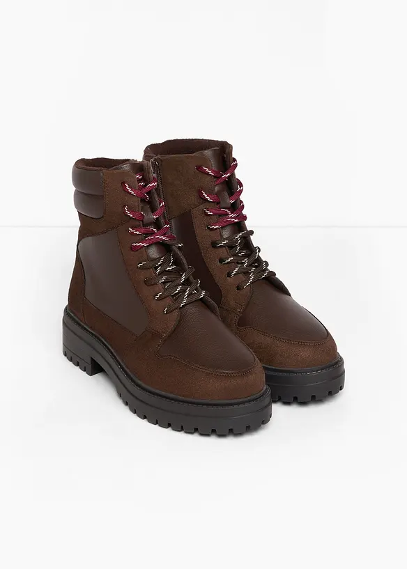 Boots lac&eacute;es &agrave; semelle crant&eacute;e, bonprix