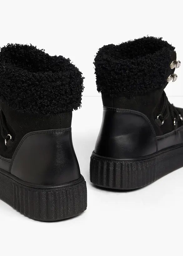 Boots fourr&eacute;es &agrave; lacets, bonprix