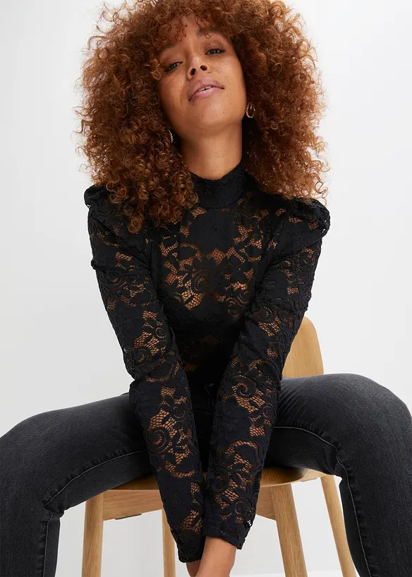 Figurbetontes Langarmshirt mit Spitze, bonprix
