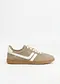 beige roseau