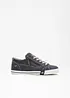 Mustang Sneaker, Mustang